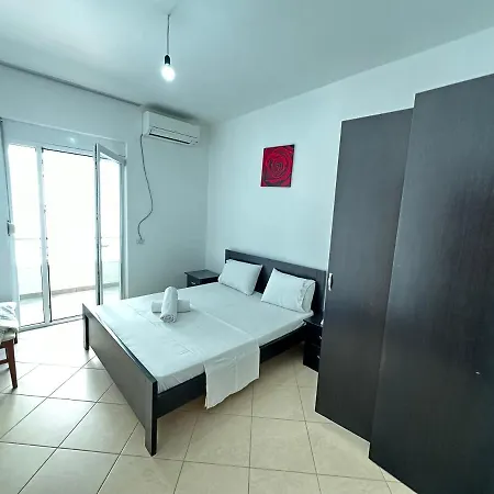 Aron Apartament شقة